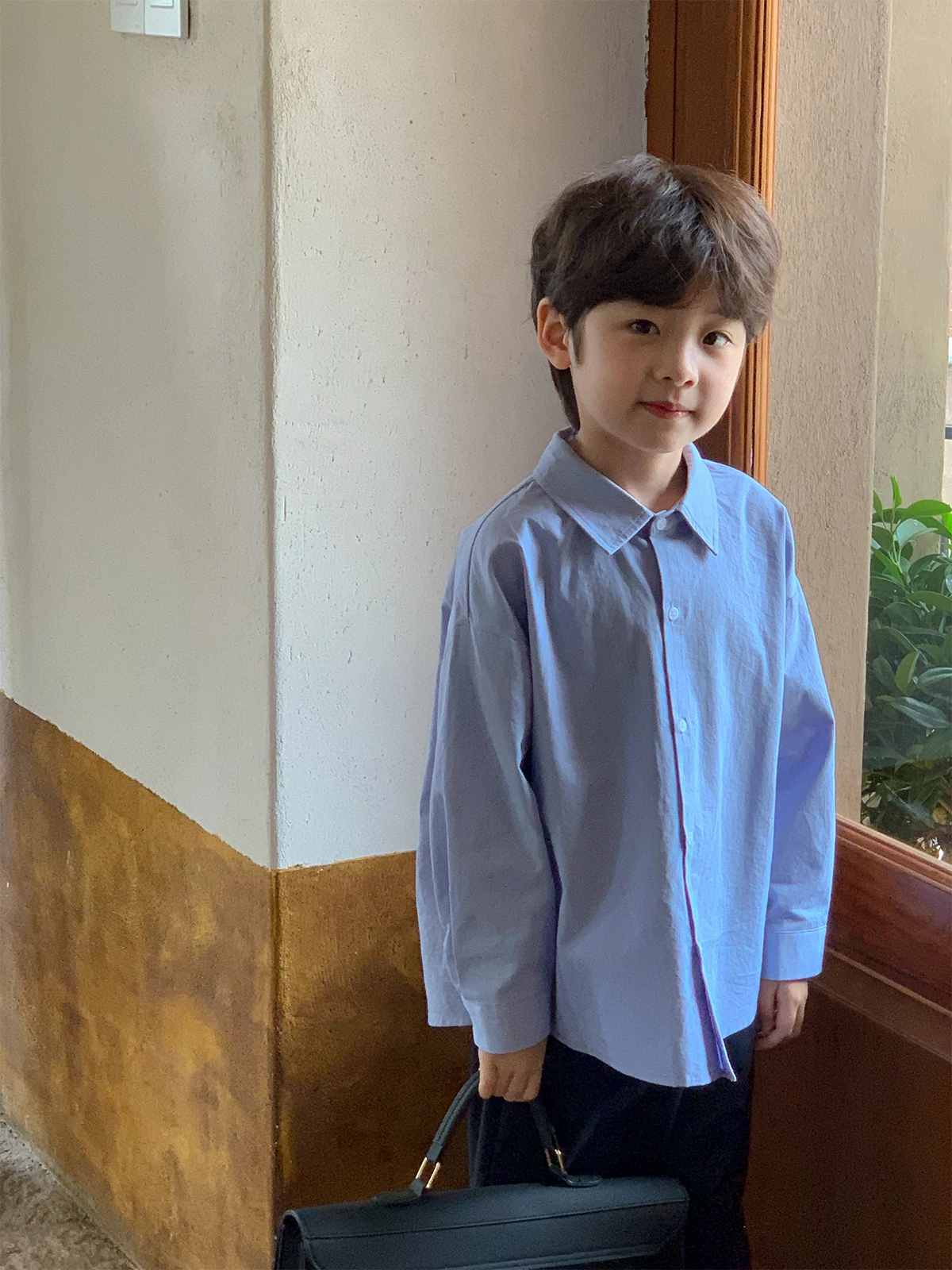 男子小学生服の選び方と実際の着用シーンで考えるベストなアイテムは？3選