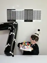 誕生日パーティー装飾用アルファベットポスター【シンプルデザイン・写真撮影用】