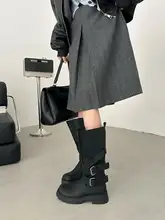 本革製 パンクスタイルのブーツ【ミドルカット・バンド付き・ライディング用】