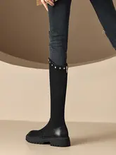 全皮製の厚底ロングブーツ【小柄向け・高筒・ミドルヒール・スタッズ装飾・秋冬用】