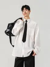 シンプルなデザインの長袖シャツ【カジュアル・メンズ・春秋用】