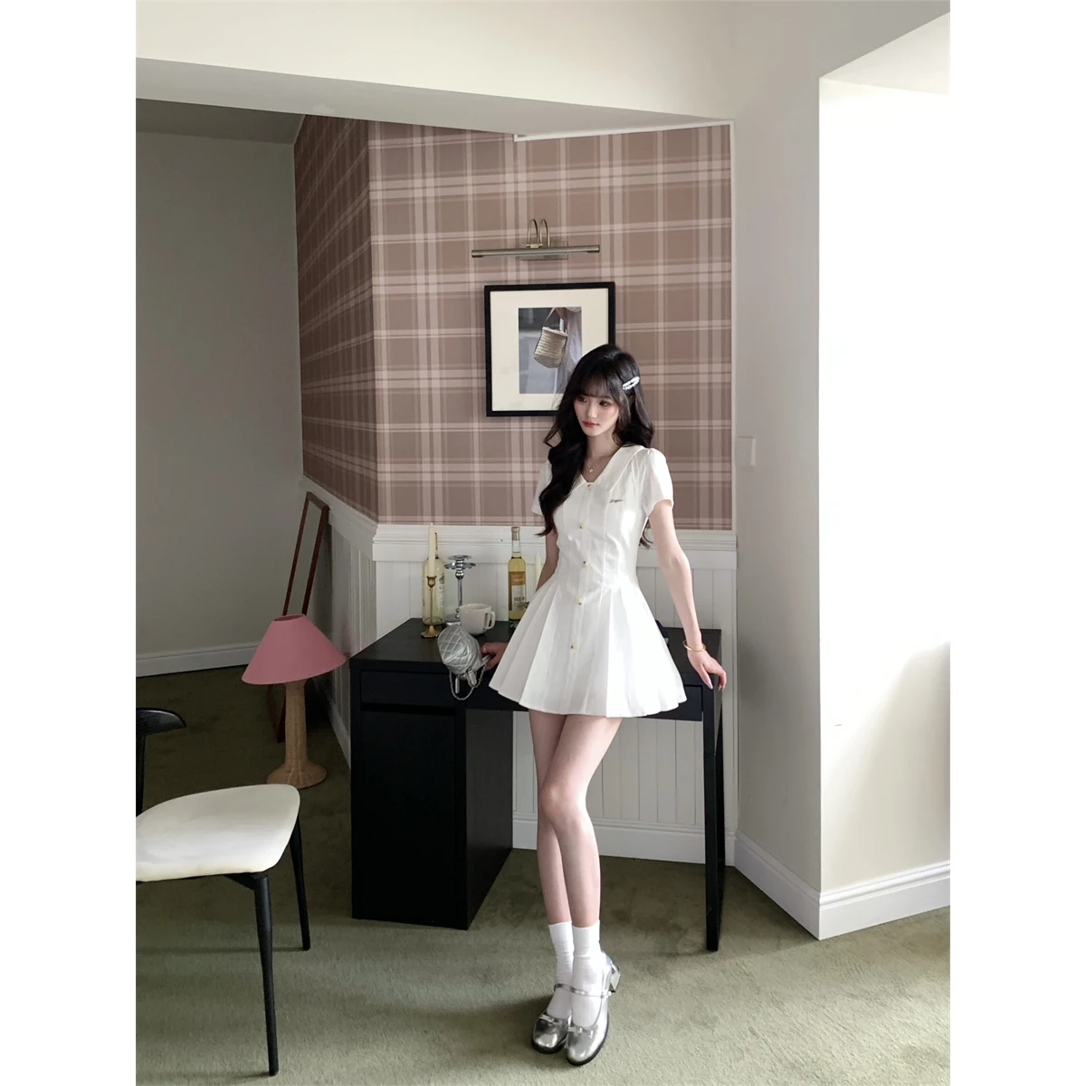 明るい服で心を癒すには、どんなシャツワンピースがおすすめ？