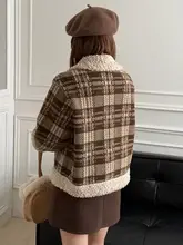 羊羔毛襟のデザインが特徴のショートコート【秋冬用・高級感あり・女性用】（セットアップ対応）