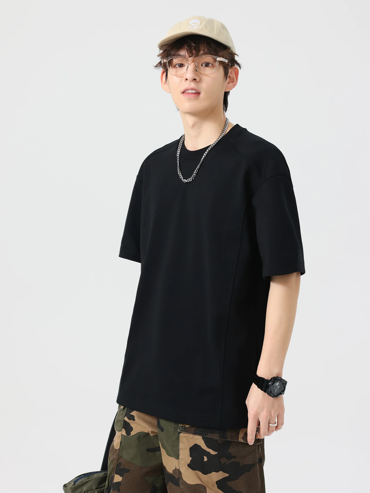 「dunno tシャツ」と「Uniqlo tシャツ」を比べてみた——本当のカジュアルの本質はどこにあるの？