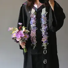 卒業シーズンにぴったり！肩ひも付きのフェイクフラワー【ビジネス・祝賀行事用・ディスプレイ装飾】