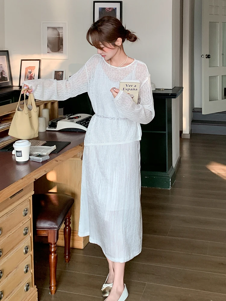 シャツワンピース ロングは、本当に春から秋まで使えるのか？