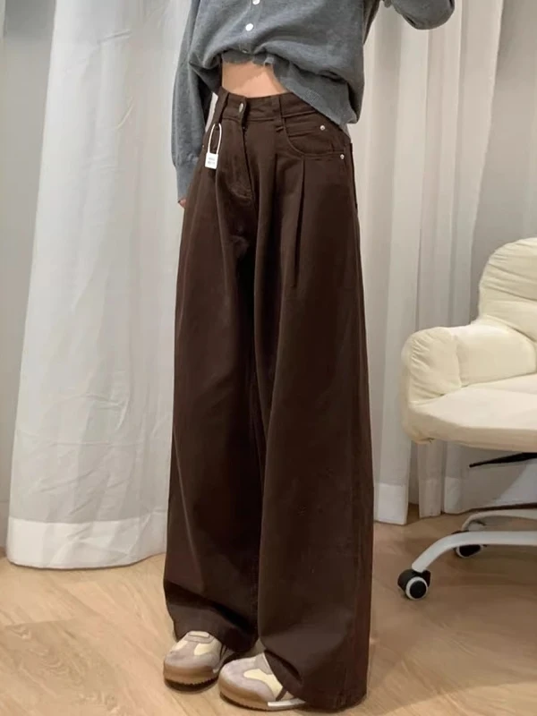 アメリカンヴィンテージ風ダークブラウンシワ入りストレートデニムパンツの着こなしとシーン別ガイド