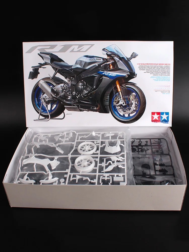 中古FZR1000の価格や状態を知る前に、この1/12スケールバイクモデルが教えてくれたこと