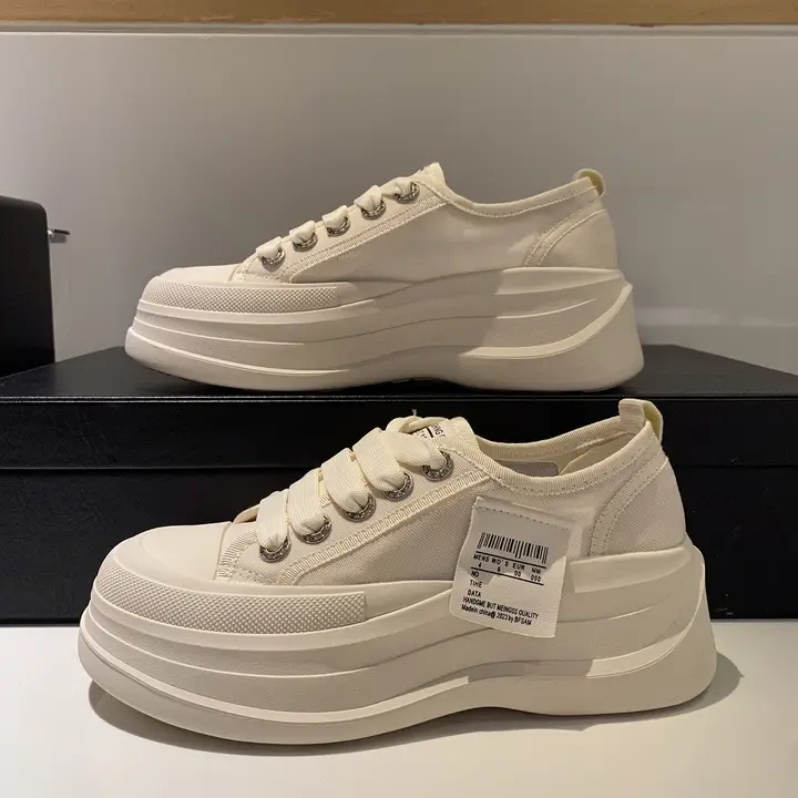 厚底通気性キャンバスシューズ【女性用・夏用・軽量・スニーカー】