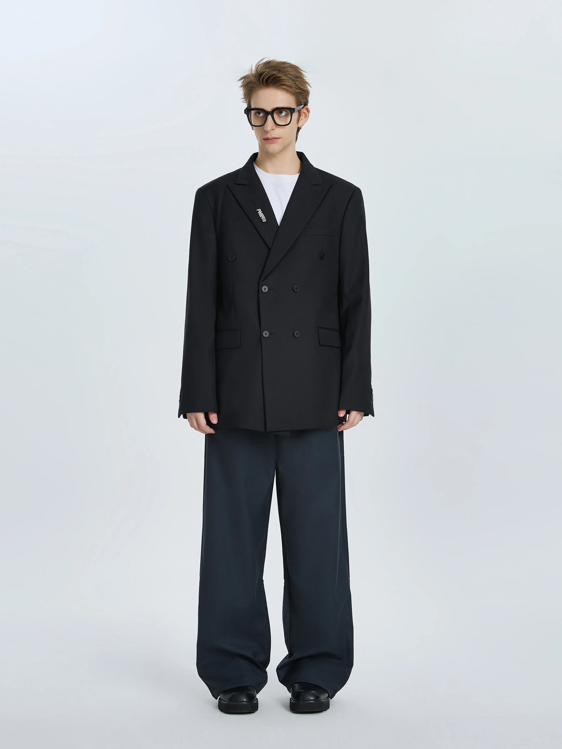 春服 メンズ 通勤スタイルの「脱着」が可能になるブレザーの完全ガイド