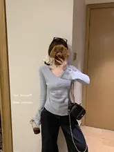 美しいVネックフレアスリーブTシャツ【秋用・ニット・レディース・長袖】