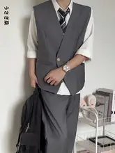 秋冬向けの高校スタイル 燕尾服風ベスト【高級感・男女兼用】（セットアップ対応）