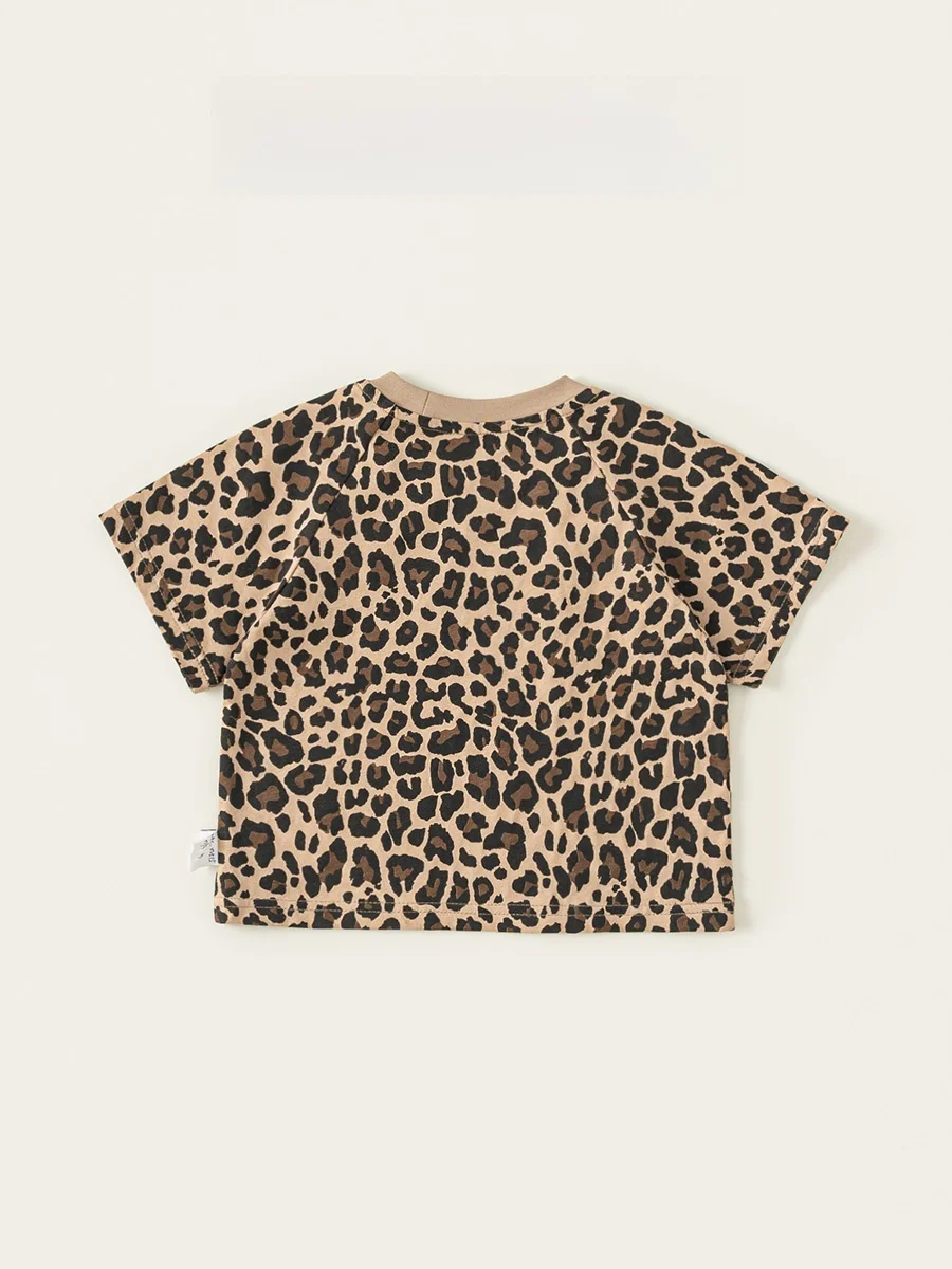 「tシャツ 小さい」はどうやって選ぶ？ヒョウ柄の子供用Tシャツが意外に解決する3つの理由