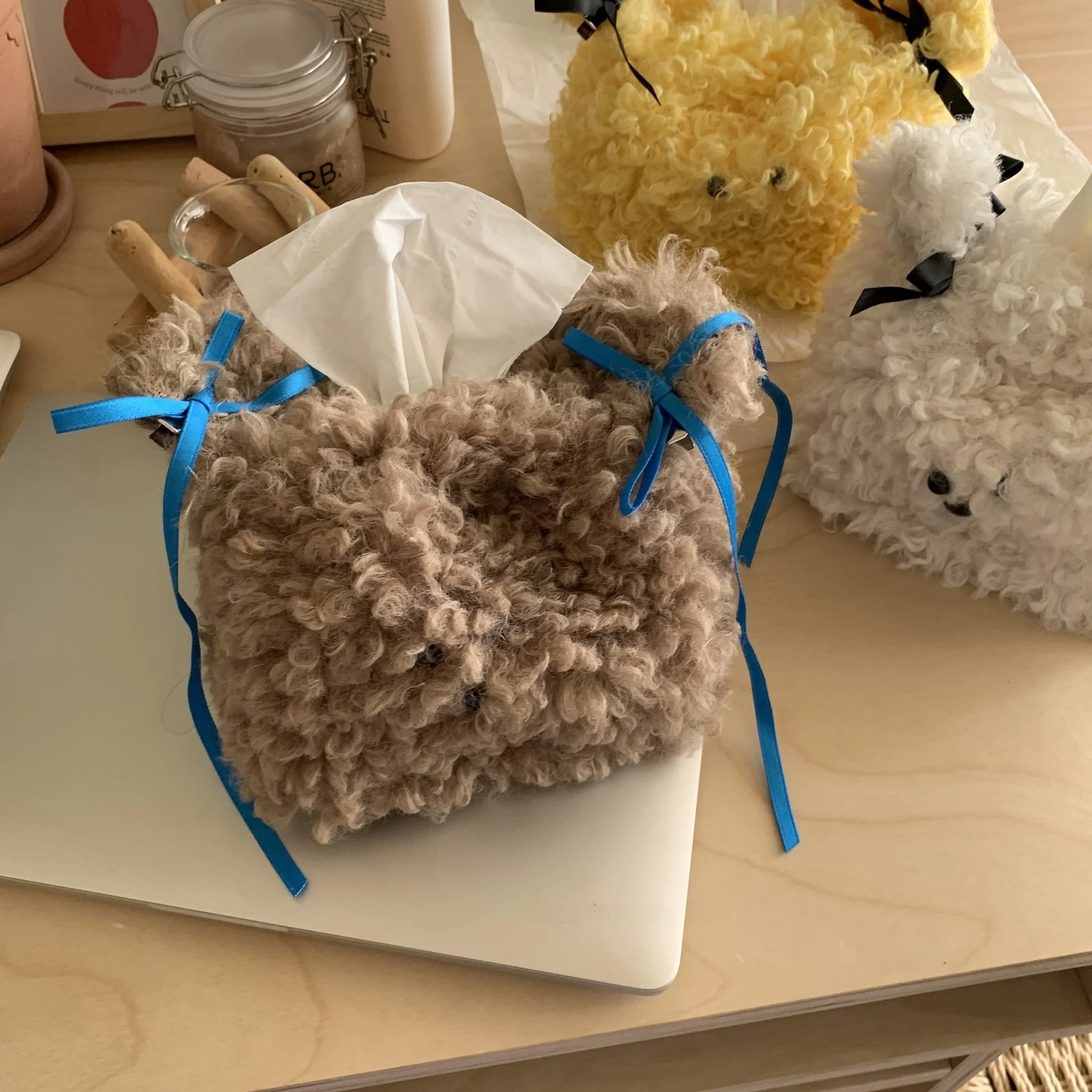 テディベア型 おしゃれなティッシュボックス：デスクやホームデコに最適な可愛いデザインの使い方