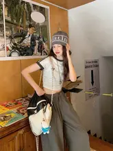 夏にぴったり！ストライププリントの短袖Tシャツとワイドパンツ（セットアップ対応）