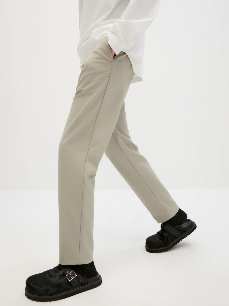 平成初期のメンズファッションに帰るなら、どんなパンツが最適なのか？