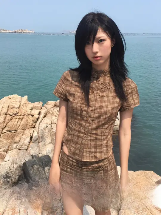 チェック柄新中式盤扣デザインブラウス＆ショートパンツ（セットアップ対応）