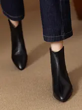 快適な本革製 ポイントトゥ ショートブーツ【レトロスタイル・柔らかなソール】