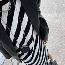 ニッチな高級チェーンスモールスクエアバッグ