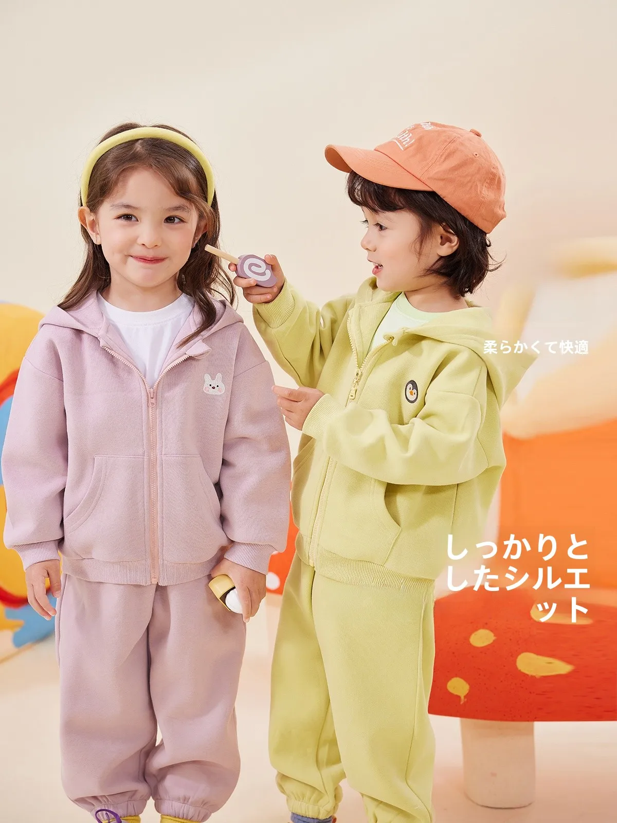 子供用春秋ファッション：9ヶ月児向けジャケットとカジュアルパンツのセットアップ対応