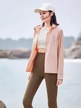 防風機能付き フード付き薄手アウトドアジャケット【女性用・黒・スリムフィット・登山用】