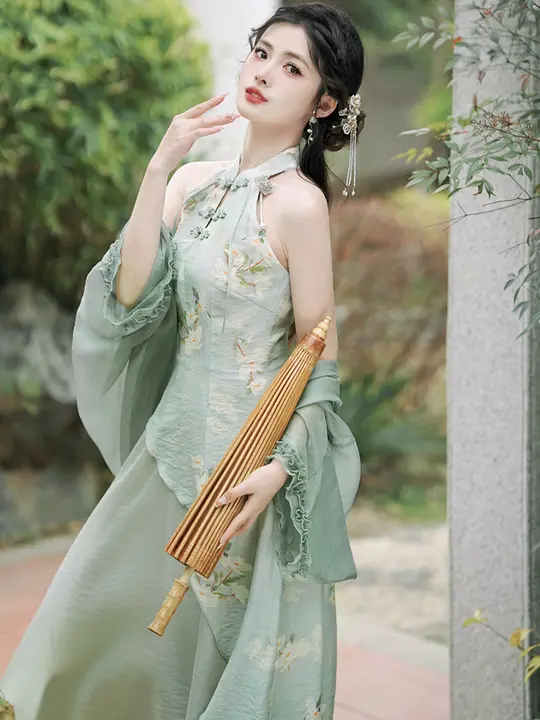 新中式デザインの改良版チーパオ風ロングドレス【プリント・掛け紐・女性用】（セットアップ対応）