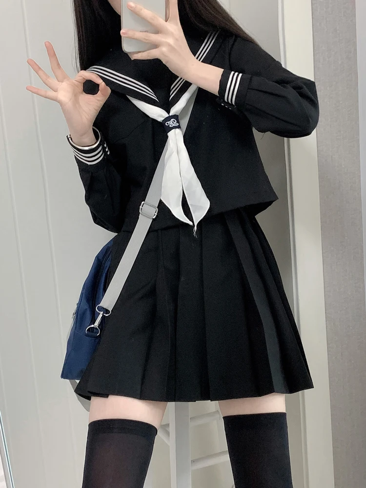 不良水手服【黒紺・オリジナルJK制服・基本スタイル】の中古販売価格と実用性を徹底分析