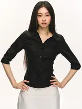 高級感あるデザイン！麻素材の中袖ブラウス【女性用・ウエスト絞り・白色】