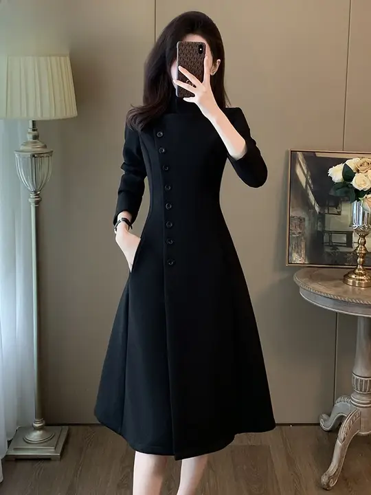 ヘプバーン風ブラックロングワンピース【春秋用・高級感・コートに合わせやすい】