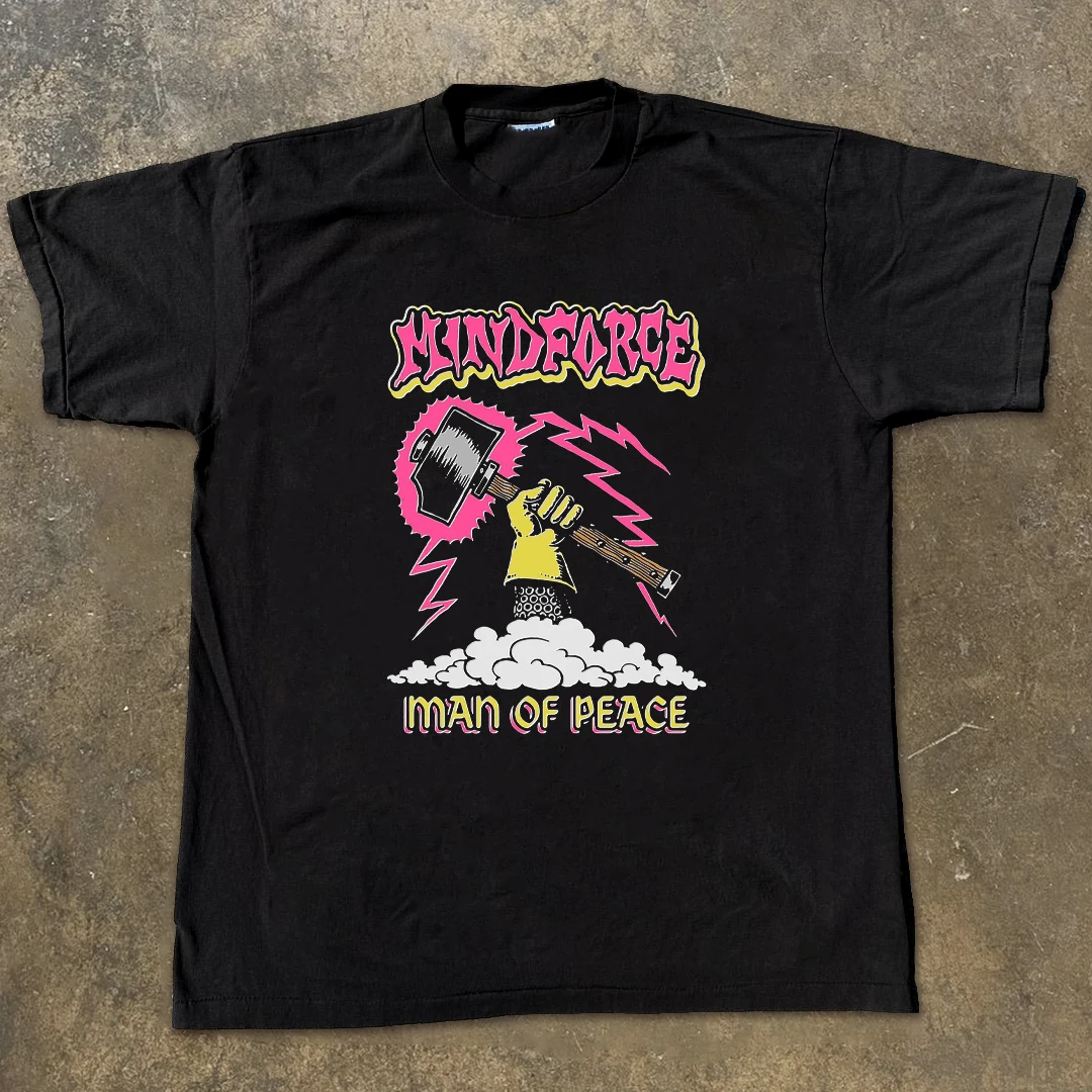 「vintage」のTシャツを選ぶべきタイミングは？アンティーク風オーバーサイズTシャツが今、なぜ注目されているのか