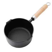 南部鉄器製 ミニフライパン【家庭用・木製ハンドル・熱に強い】