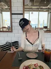 レースデザインの透け感あるニットカーディガン【女性用・夏用・軽量】