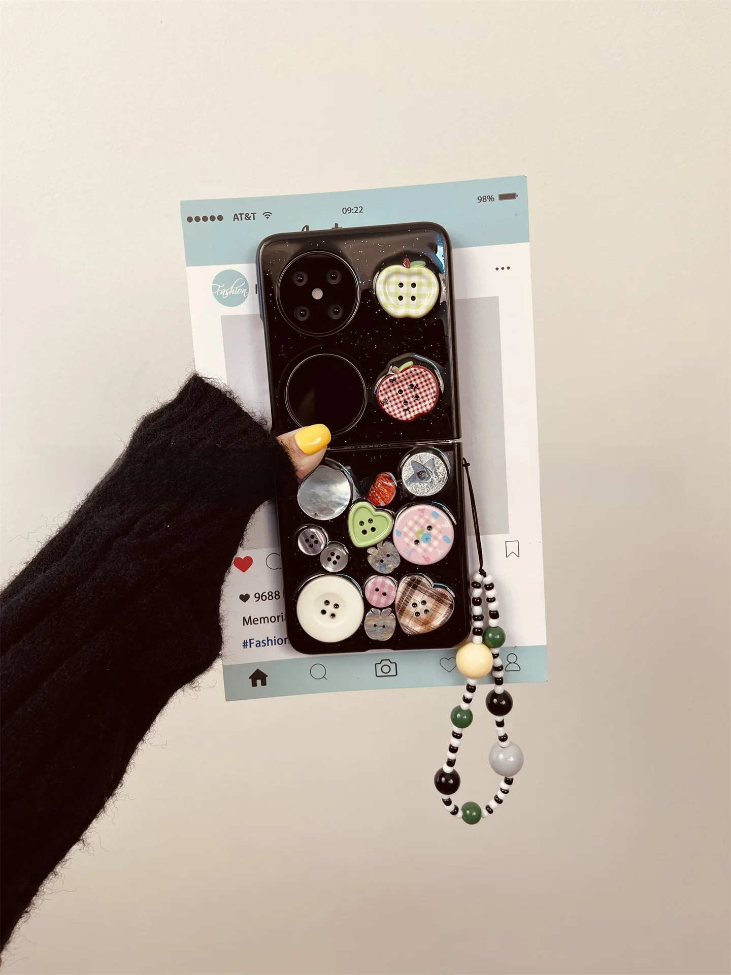 1枚でもオシャレなスマホケースは、こうやって選ぶ？