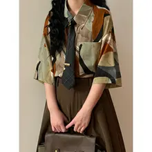 夏にぴったりのレトロ風プリントシャツ【男女兼用・ゆったりシルエット・短袖】（セットアップ対応）