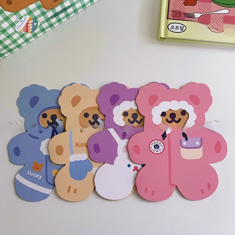 可愛いクマの立体誕生日カード：ハンドメイド注意書きカードの実用性とデザイン特性