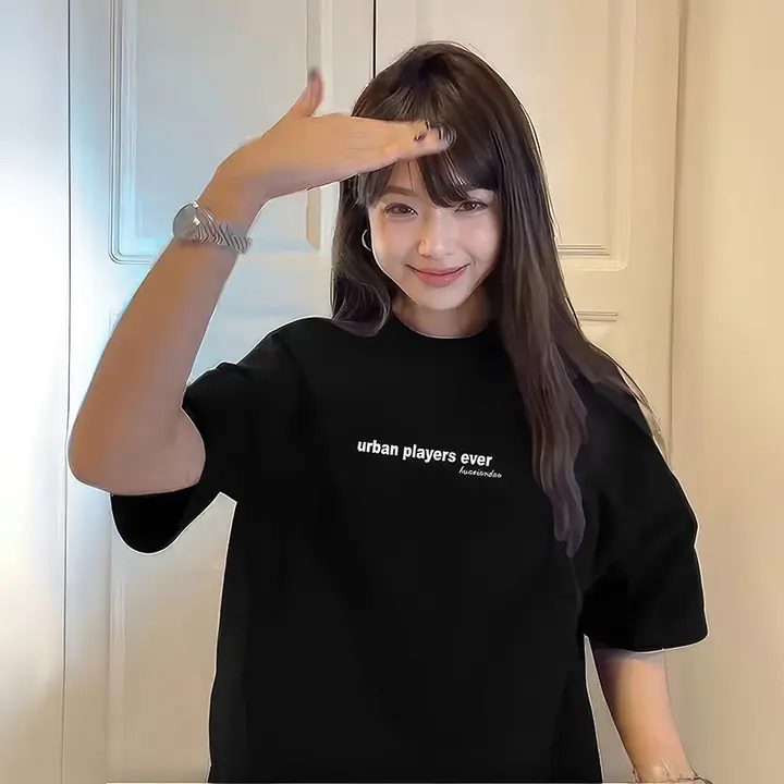 黒の短袖Tシャツ【夏用・コットン製・ゆったりデザイン】