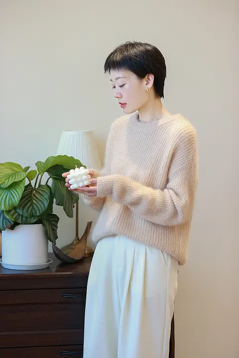 極上の柔らかさ！秋冬用厚手ウールニットトップス【ラフなデザイン・杏色】