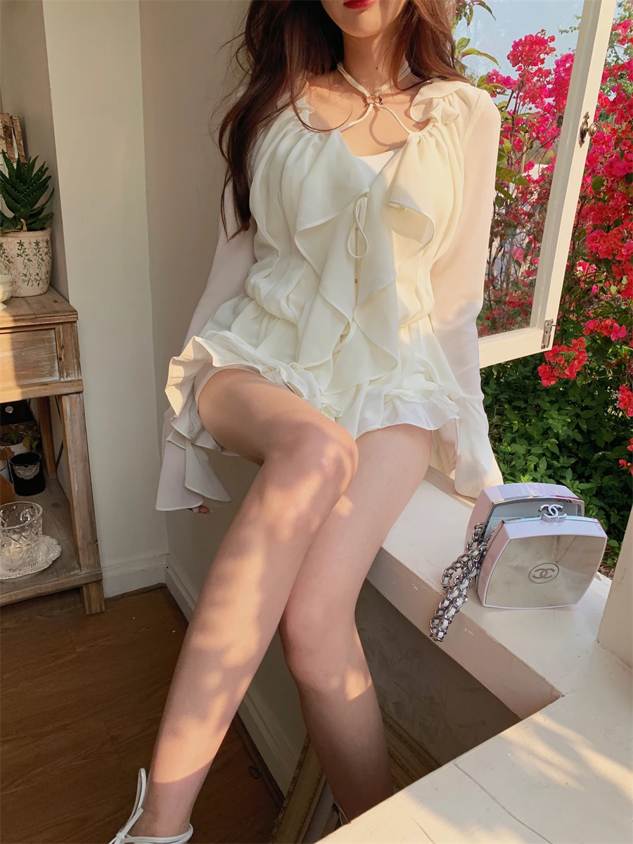 4月末に買えるファッションアイテムは？春から夏に移行するためのベストセレクトとは？