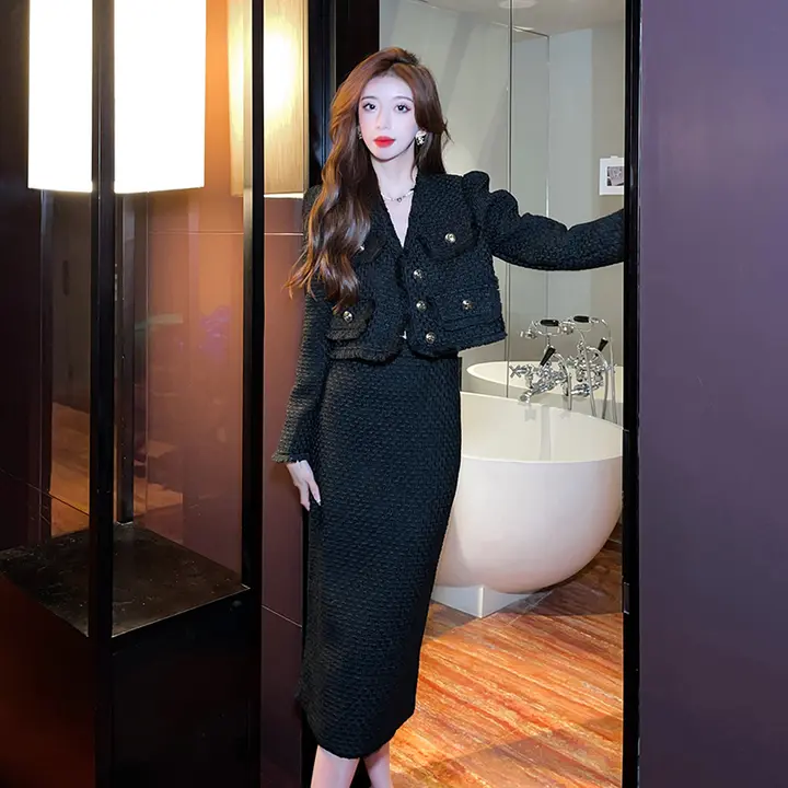 灰色の秋冬向け編み込みツイード風タイトスカート【シックでエレガント・体型カバー・ファッション】（セットアップ対応）