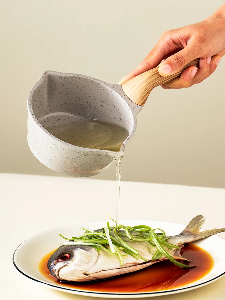 カローテ フライパンでパエリアを簡単に作る：麦飯石不粘フライパンの実用性と使い方