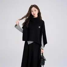 黒色ケープ付きニットセーターとスカートの秋冬用コーディネート（セットアップ対応）