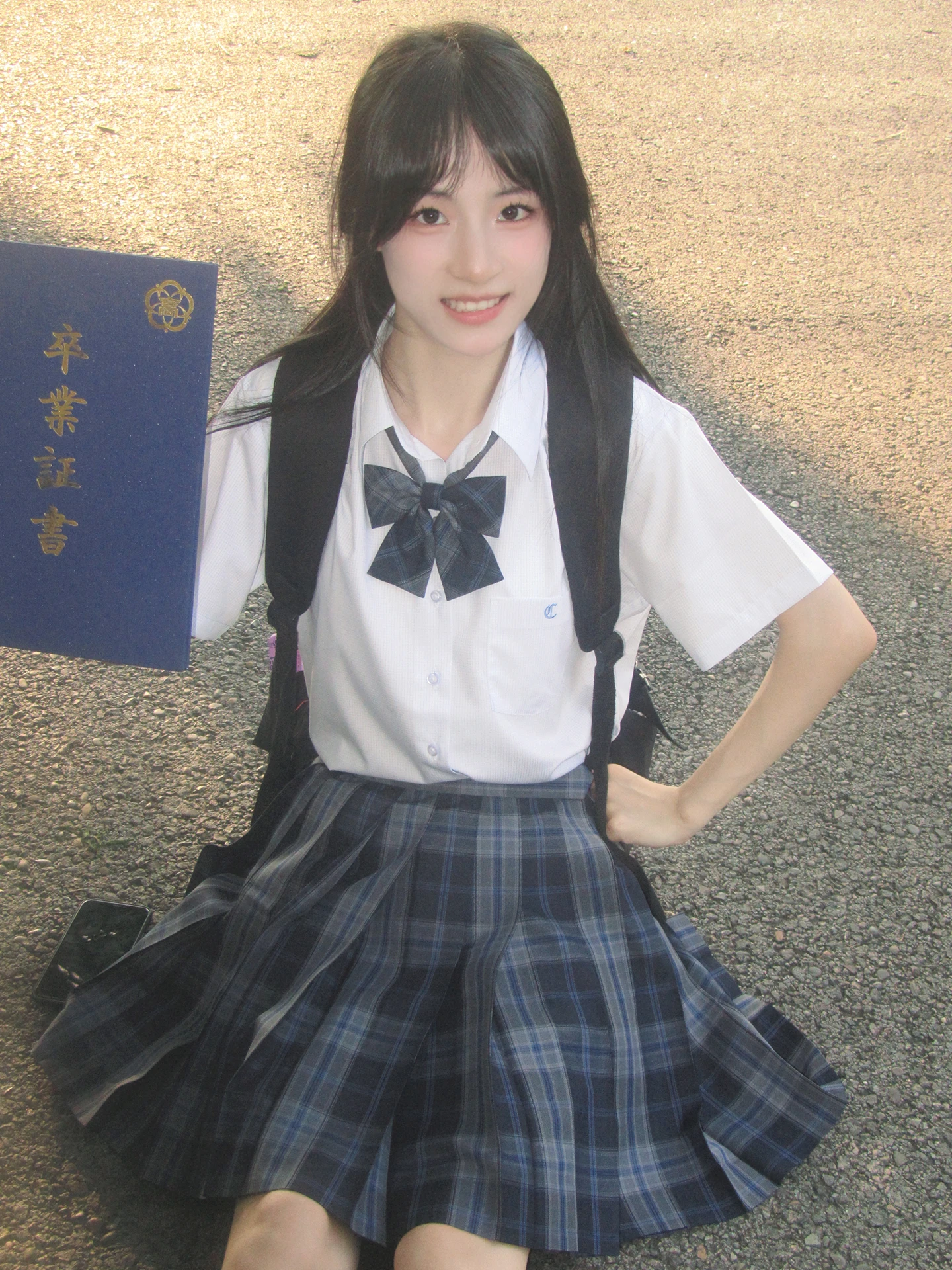 水色の半袖JK制服シャツとチェック柄スカートのセットアップ：春夏向けオリジナルデザインの実用性と適用シーン