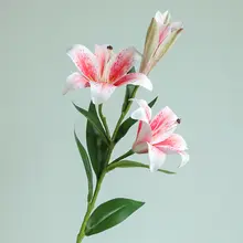 手触りの良いユリの偽花束 リビング ダイニング テレビ台 フラワーベース 装飾品 ホテル装飾