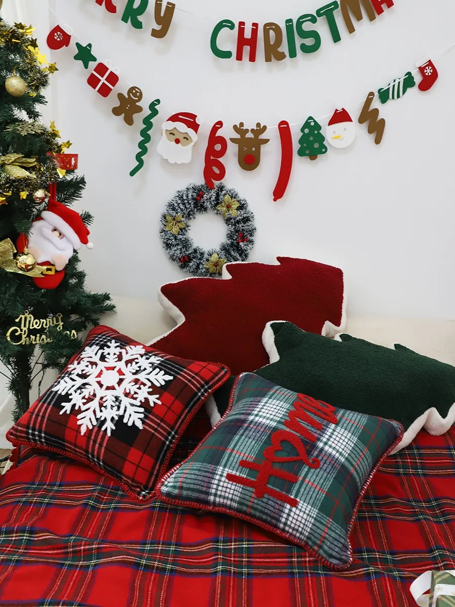 クリスマスツリー柄 大抱枕：職場で贈る気遣いの実用性と空間適応性