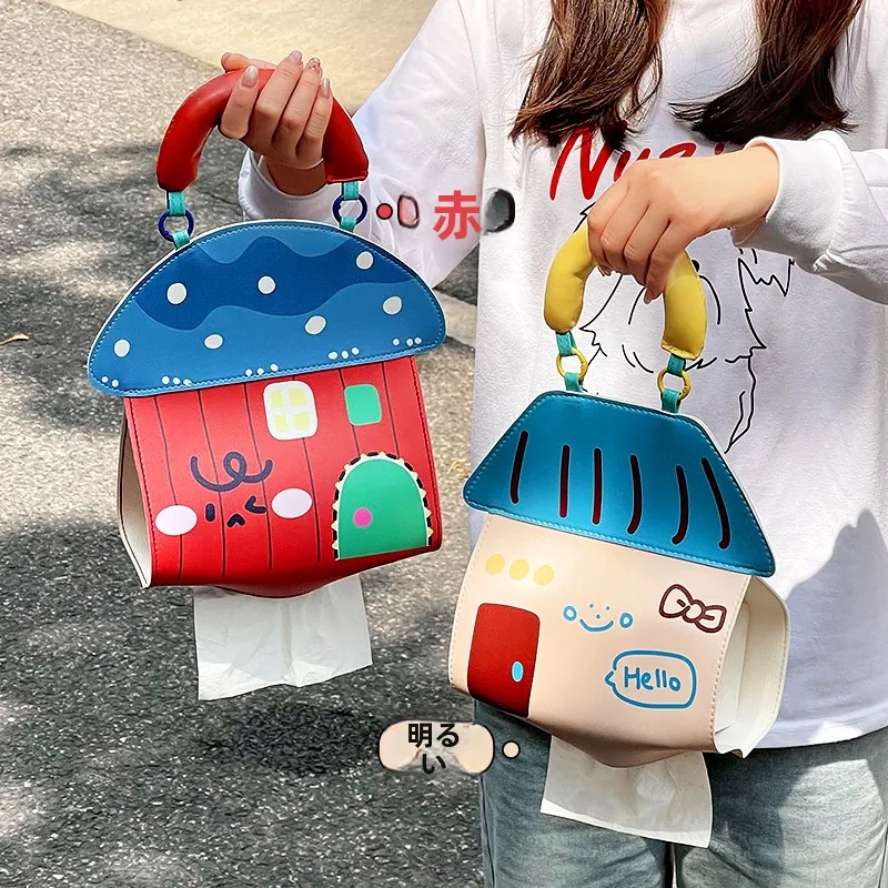 旅行グッズ プレゼント にぴったり？100均カー用品 と 高級感のあるティッシュホルダーの違いは？