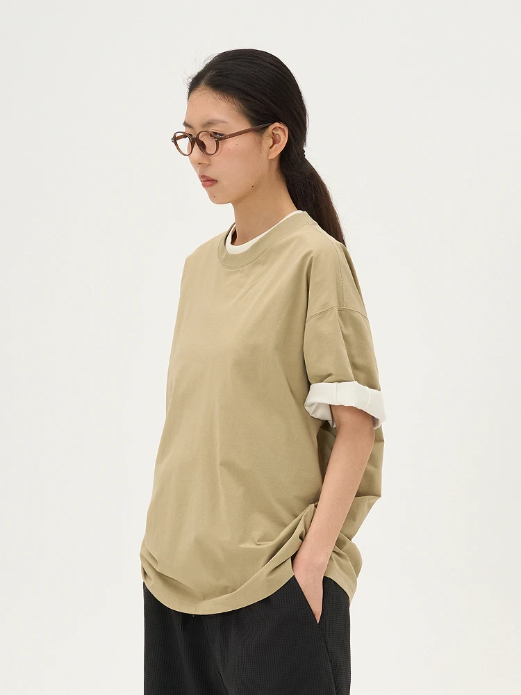 汗をかいても臭わない服：抗菌加工の短袖Tシャツが実現する涼感と快適性