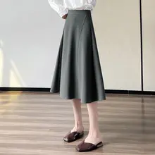 ウエスト高めのフレアスカート【春用・Aライン・ミディ丈・ビジネス向け】