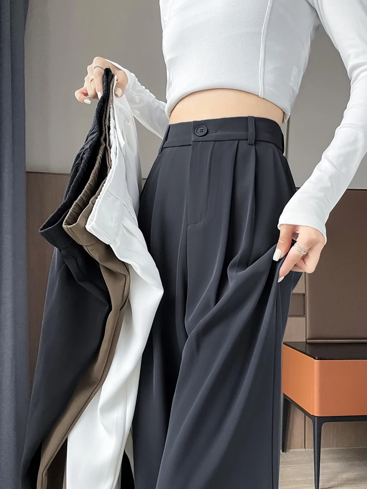 紺ブレに合うパンツはグレーがベスト？その理由と選び方を徹底解説