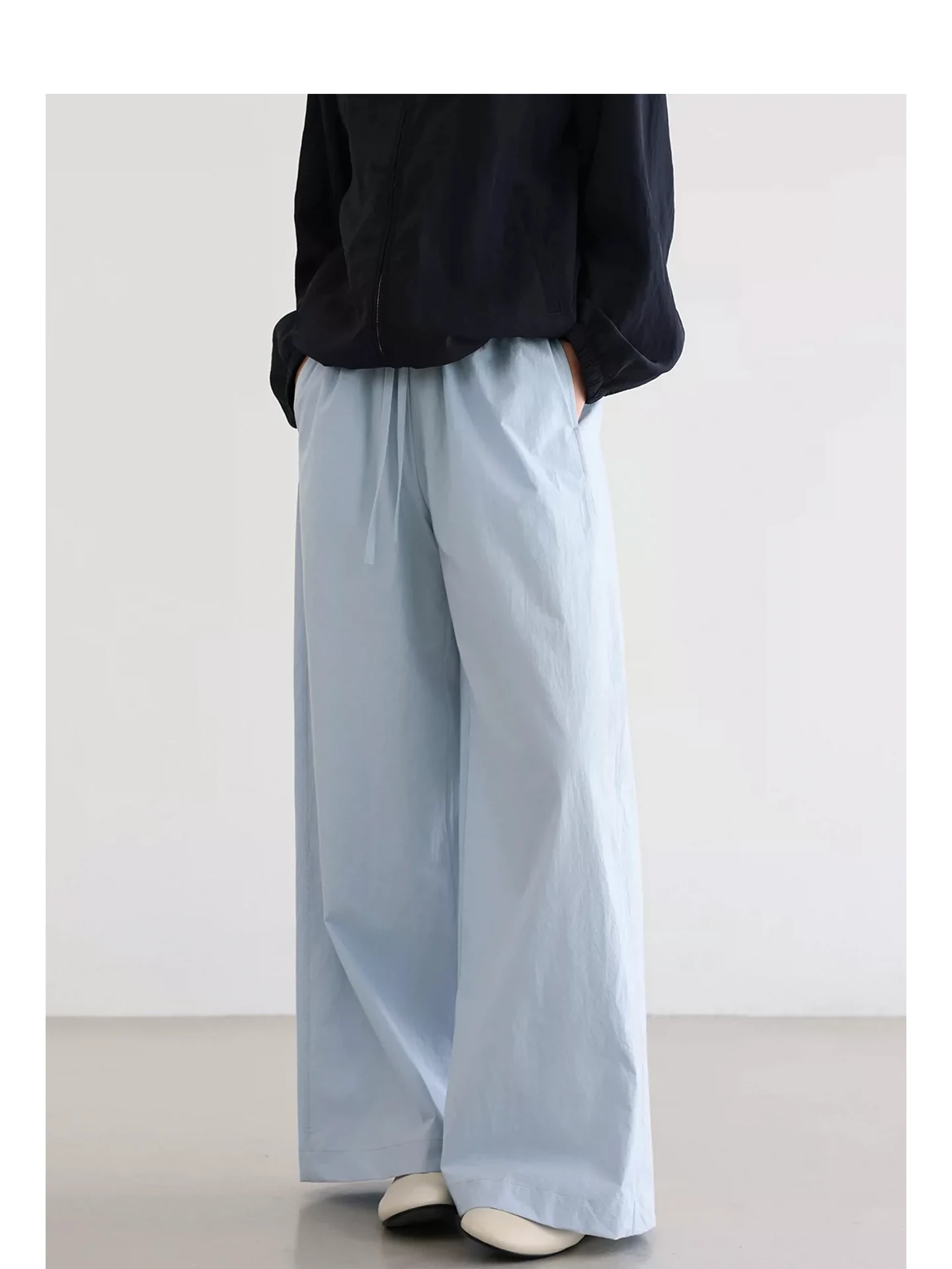 近江晒布シリーズのウエスト抽绳付きワイドストレートパンツ：ダボダボ感を克服する通勤向けの柔らかさ設計