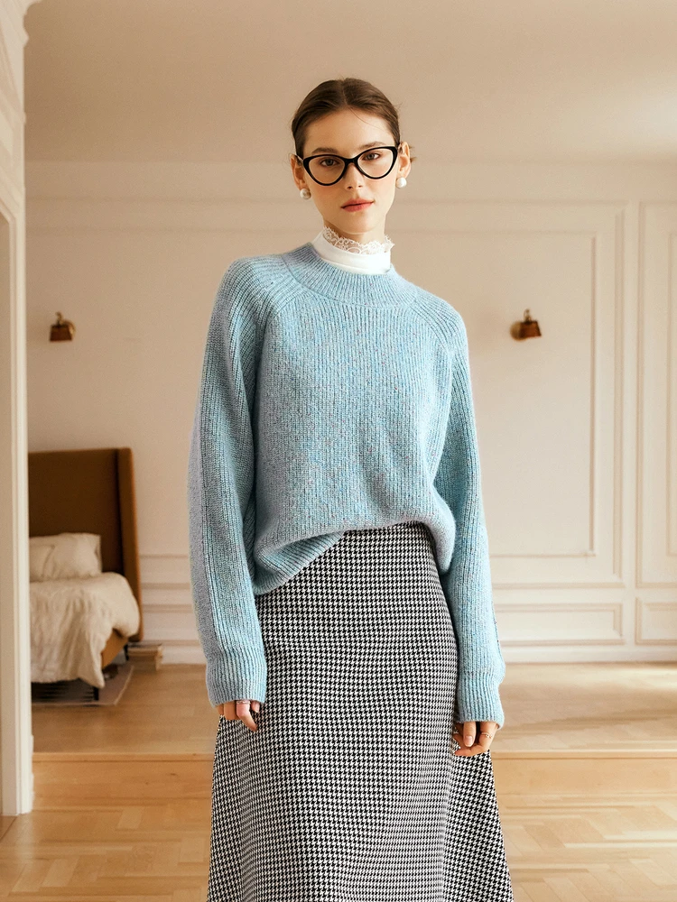 オーバーサイズニットは冬の通勤スタイルに最適なラウンジウェアか？